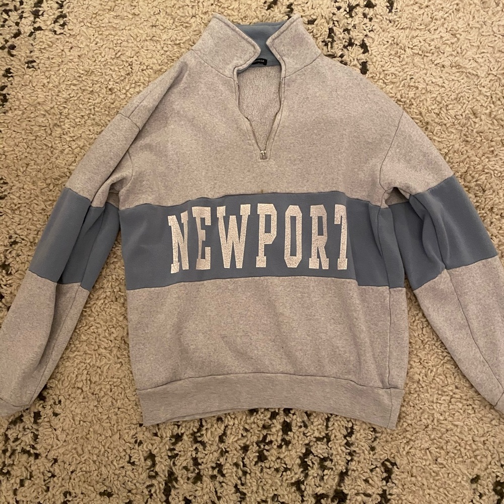 Brandy Melville sweatshirt